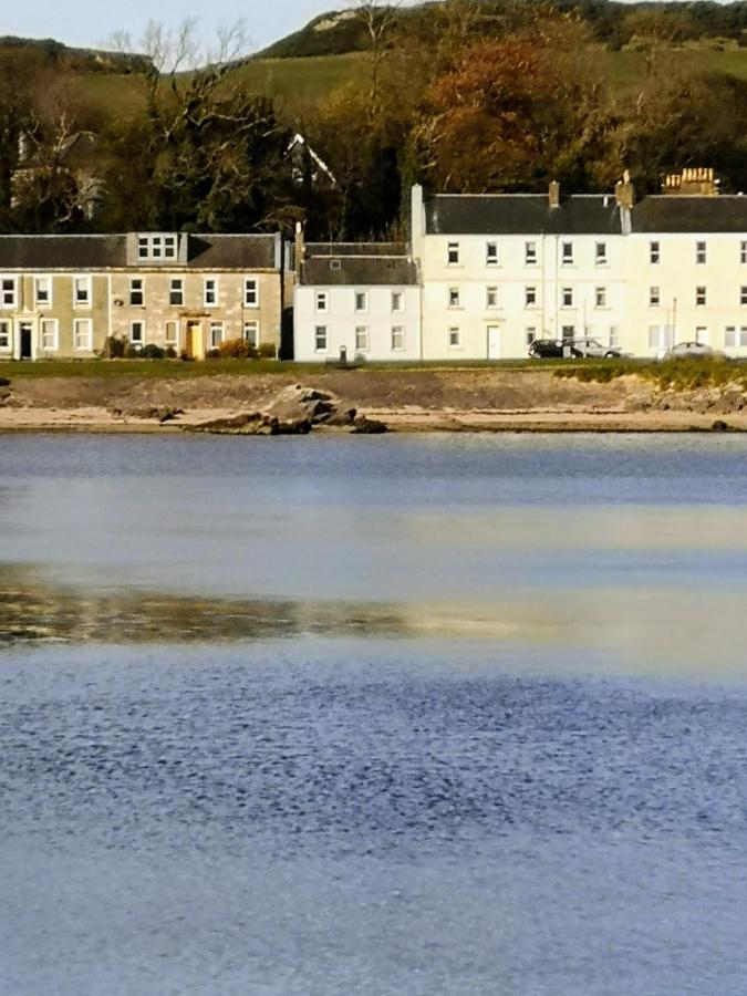 Ferienwohnung Beside The Bay Millport Exterior foto